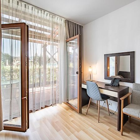 Besenova Apartman Korzar ภายนอก รูปภาพ